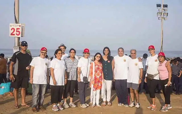 Ganpati Visarjan - Juhu Beach Clean Up Drive