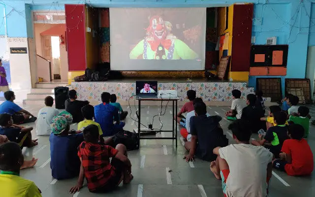 Rambo Circus Online Show
