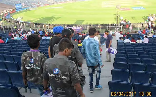IPL Match - Mumbai Indians Vs Pune Super Giants